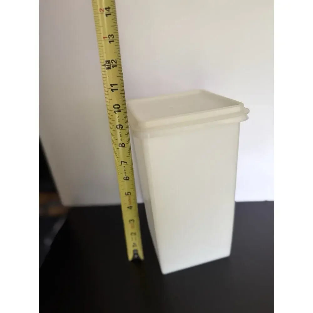 Vintage Tupperware Cracker Keeper Square Container White Frosted 1314-6 1315-3